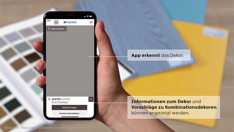 Eine Hand hält ein Smartphone, das per App eine Holzdekorprobe erkennt und dazu Produktinformationen sowie Kombinationsvorschläge anzeigt.